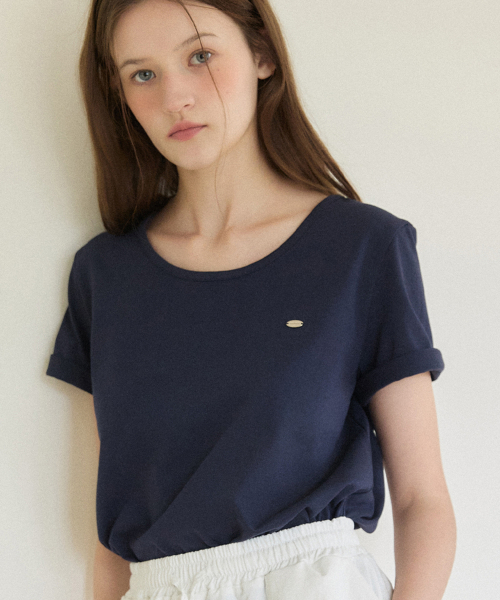 OURHOPE(アワーホープ)の「ロゴシルキーUネックTシャツ - ネイビー(Tシャツ/カットソー・レディース・ネイビー・FREE)」の3枚目の写真
