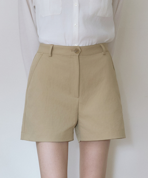 OURHOPE(アワーホープ)の「ソフトストレッチショートパンツ - ベージュ(その他パンツ・レディース・Beige・3(L)/2(M)/1(S))」の2枚目の写真