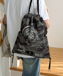 MILK WAVE（ミルクウェーブ）の「レイヤードプリントシャーリングストリングバックパック[ミリタリーグリーン]（バックパック/リュック）」