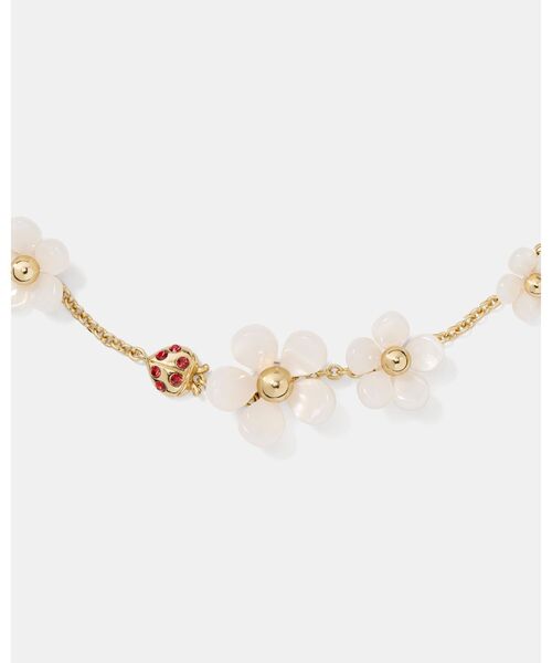 kate spade new york(ケイトスペード ニューヨーク)の「サマー デイズ フラワー スキャッター ブレスレット(ブレスレット・レディース・ホワイト・ONESIZE)」の3枚目の写真