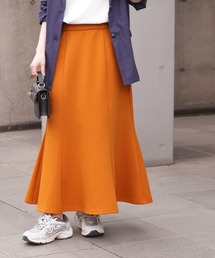 ポンチ素材マーメイドスカート