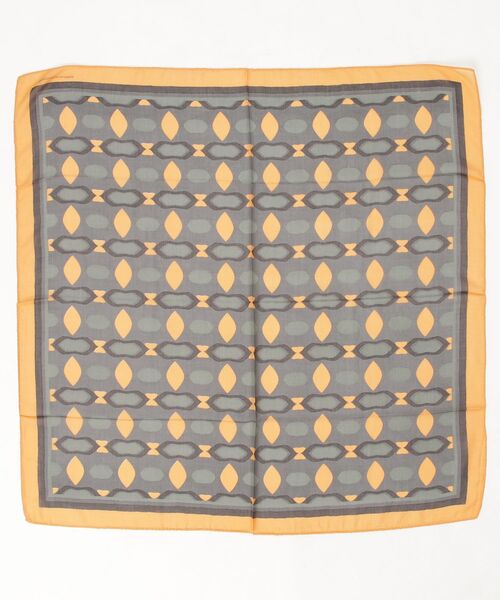 SUBLIME(サブライム)の「(SUBLIME)PATTERN BIG SCARF(バンダナ/スカーフ・レディース・ホワイト/グレー/ブラウン/ブルー・ONE SIZE)」の2枚目の写真