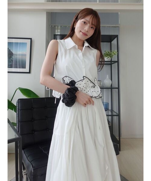 LAGUNAMOON(ラグナムーン)の「ヘムフリルデコレーションブラウス 【夏服】【オフィスカジュアル】(シャツ/ブラウス・レディース・ネイビー/イエロー/ホワイト・FREE)」の10枚目の写真