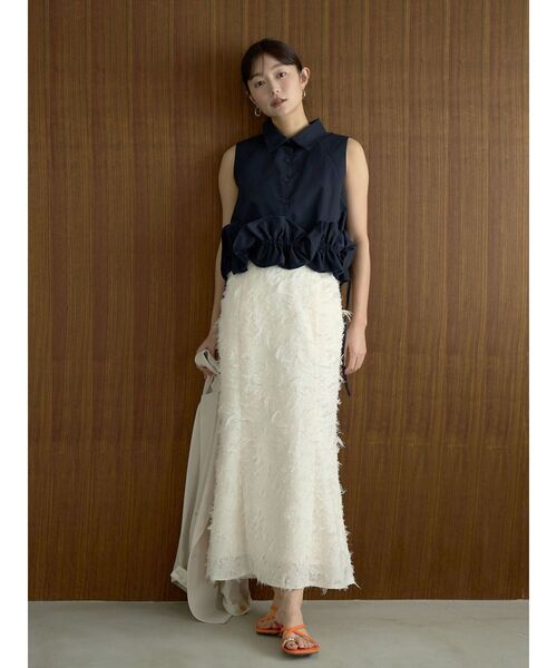 LAGUNAMOON(ラグナムーン)の「ヘムフリルデコレーションブラウス 【夏服】【オフィスカジュアル】(シャツ/ブラウス・レディース・ネイビー/イエロー/ホワイト・FREE)」の14枚目の写真