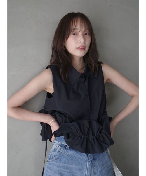 LAGUNAMOON(ラグナムーン)の「ヘムフリルデコレーションブラウス 【夏服】【オフィスカジュアル】(シャツ/ブラウス・レディース・ネイビー/イエロー/ホワイト・FREE)」の17枚目の写真