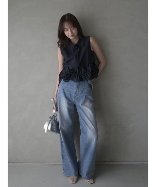 LAGUNAMOON(ラグナムーン)の「ヘムフリルデコレーションブラウス 【夏服】【オフィスカジュアル】(シャツ/ブラウス・レディース・ネイビー/イエロー/ホワイト・FREE)」の18枚目の写真