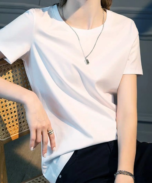 ONEP STAR(ワンピスター)の「クルーネックシンプルTシャツ(Tシャツ/カットソー・レディース・ホワイト/ベージュ/ブラック/グレー・MEDIUM/LARGE)」の1枚目の写真