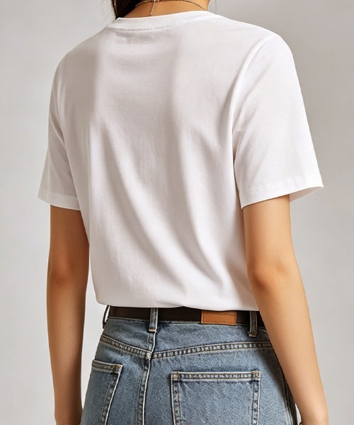 ONEP STAR(ワンピスター)の「クルーネックシンプルTシャツ(Tシャツ/カットソー・レディース・ホワイト/ベージュ/ブラック/グレー・MEDIUM/LARGE)」の8枚目の写真
