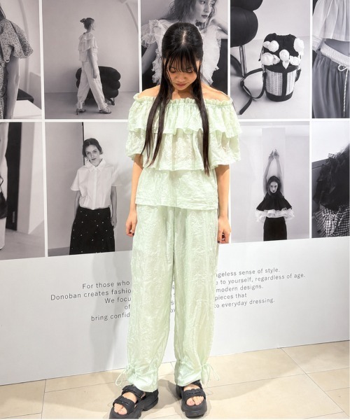 DONOBAN(ドノバン)の「フリルセットアップ(ワンピース・レディース・ライトグリーン/ネイビー/ホワイト・ONE SIZE)」の1枚目の写真