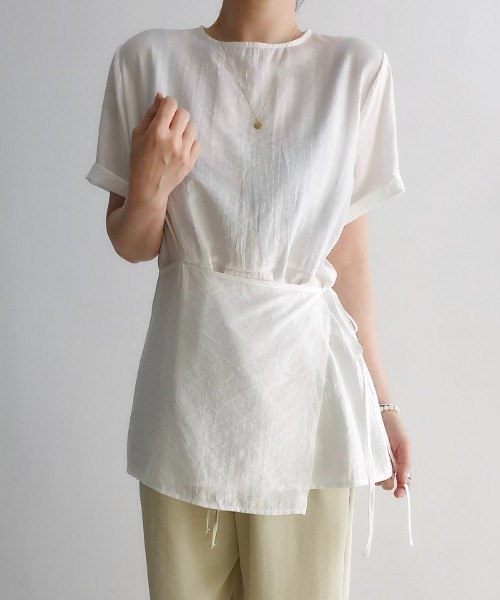 Aelina(エリナ)の「フェイクレイヤードリボンTシャツトップス(Tシャツ/カットソー・レディース・ホワイト/ベージュ/ネイビー・FREE)」の5枚目の写真