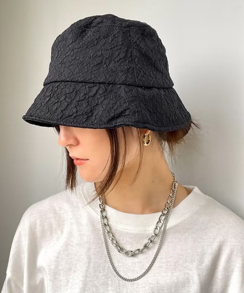 GORGE(ゴージ)の「フクレジャガードバケットハット(ハット・レディース・オフホワイト/ベージュ/ブラック・F)」の10枚目の写真