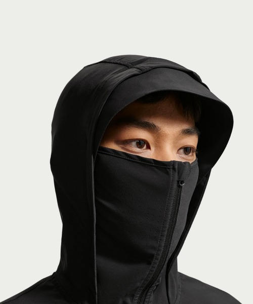 NIKE(ナイキ)の「ナイキ テック ヘリオス メンズ Dri-FIT ロングスリーブ シェル / Nike Tech Helios Men's Dri-FIT Long-Sleeve Shell IF0904-010 Black(その他トップス・メンズ・ブラック・XL/S/M/L/2XL)」の6枚目の写真