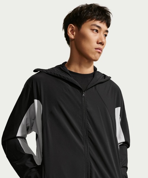 NIKE(ナイキ)の「ナイキ テック ヘリオス メンズ Dri-FIT ロングスリーブ シェル / Nike Tech Helios Men's Dri-FIT Long-Sleeve Shell IF0904-010 Black(ブルゾン・メンズ・ブラック・XL/S/M/L/2XL)」の21枚目の写真