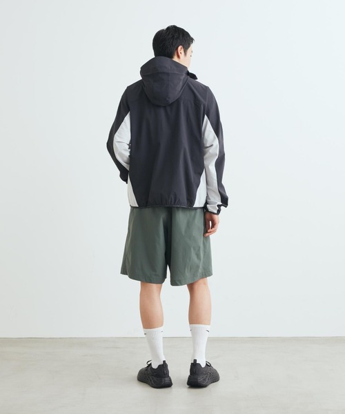 NIKE(ナイキ)の「ナイキ テック ヘリオス メンズ Dri-FIT ロングスリーブ シェル / Nike Tech Helios Men's Dri-FIT Long-Sleeve Shell IF0904-010 Black(ブルゾン・メンズ・ブラック・XL/S/M/L/2XL)」の11枚目の写真