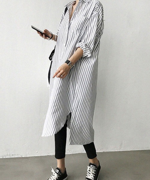Flugge(フラッジー)の「セミロングストライプシャツ(シャツ/ブラウス・レディース・ブルー/ブラック・LARGE/MEDIUM)」の8枚目の写真