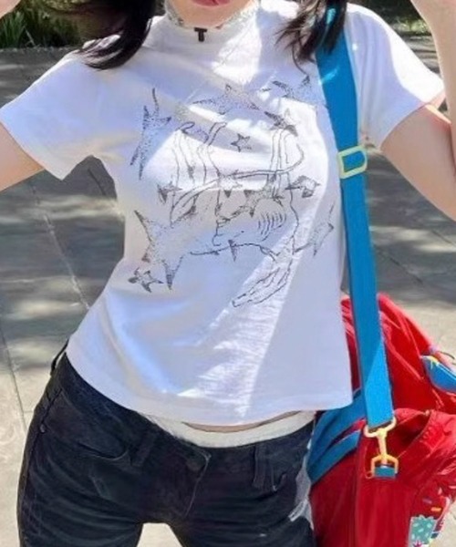 AVYL(アヴィル)の「スターグラフィックコンパクト半袖チビTシャツ(Tシャツ/カットソー・レディース・ホワイト・M)」の2枚目の写真