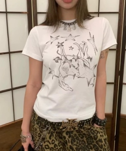 AVYL(アヴィル)の「スターグラフィックコンパクト半袖チビTシャツ(Tシャツ/カットソー・レディース・ホワイト・M)」の9枚目の写真