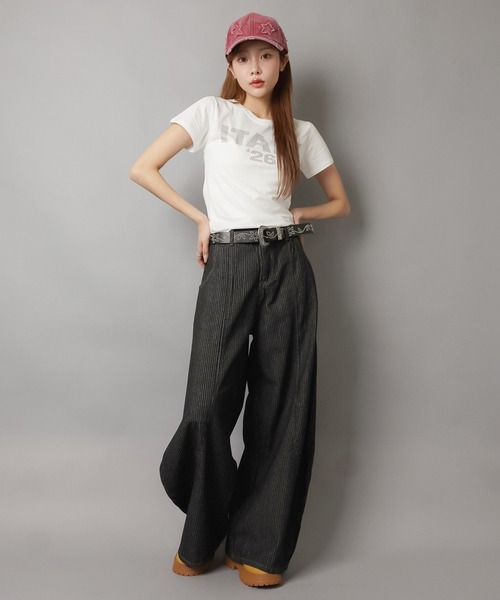 SPINNS（スピンズ）の「半袖カットソー/スタッズロゴ/ITALY/ガールズストリート（Tシャツ/カットソー・レディース・ネイビー/ブラック/オフホワイト・ONESIZE）」の8枚目の写真