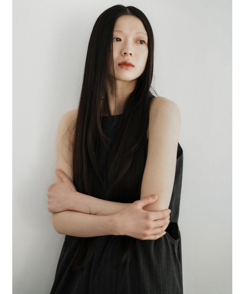 Katrin TOKYO(カトリーントーキョー)の「halter neck all-in-one(つなぎ/オールインワン・レディース・ボルドー/チャコールグレー・FREE/XS)」の4枚目の写真