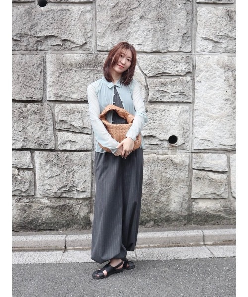 Katrin TOKYO(カトリーントーキョー)の「halter neck all-in-one(つなぎ/オールインワン・レディース・ボルドー/チャコールグレー・FREE/XS)」の8枚目の写真