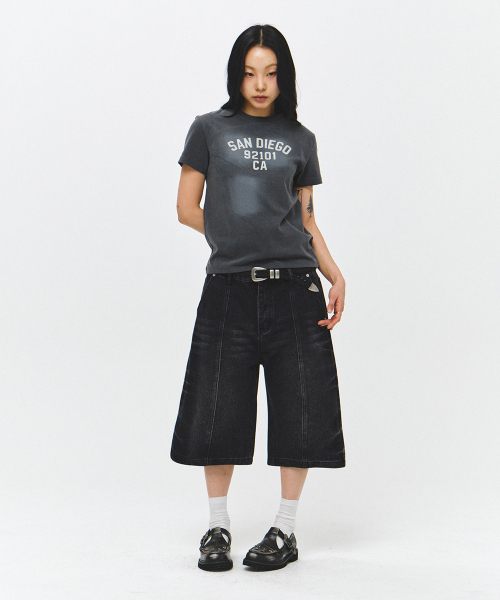 ECORR（エコル）の「[イコル x ホンドギ] ブラッシュドバミューダデニムパンツ_ブラック（その他パンツ・メンズ・その他・1(M)/2(L)/3(XL)）」の3枚目の写真