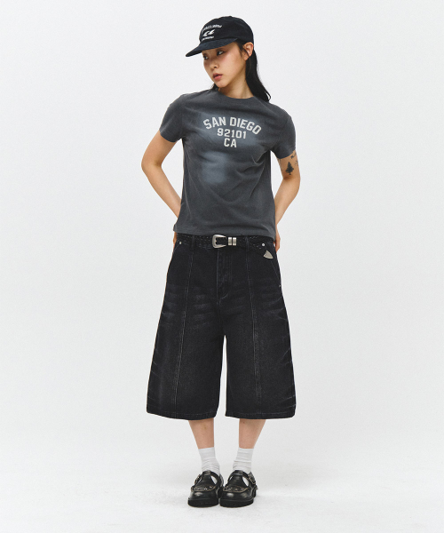 ECORR（エコル）の「[イコル x ホンドギ] ブラッシュドバミューダデニムパンツ_ブラック（その他パンツ・メンズ・その他・1(M)/2(L)/3(XL)）」の4枚目の写真