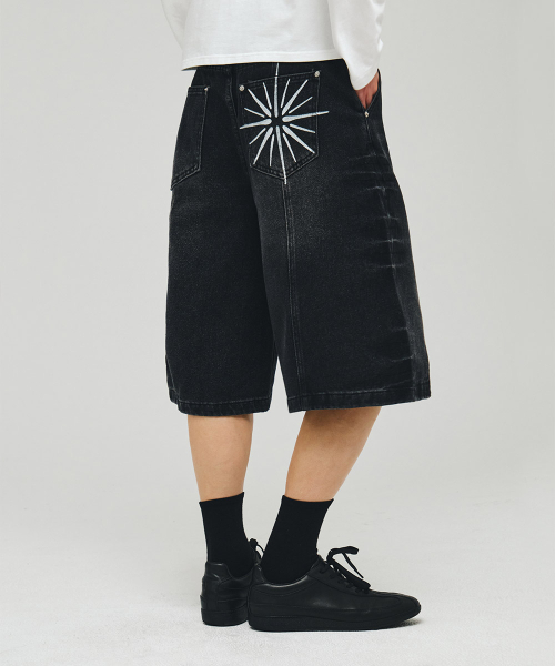 ECORR（エコル）の「[イコル x ホンドギ] ブラッシュドバミューダデニムパンツ_ブラック（その他パンツ・メンズ・その他・1(M)/2(L)/3(XL)）」の7枚目の写真
