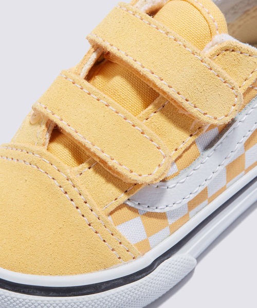 VANS(バンズ)の「トドラー オールドスクール V / Old Skool V COLOR THEORY CHECK VN0009RCP1T1(スニーカー・キッズ・イエロー・7/4/6/5/10/9/8)」の6枚目の写真