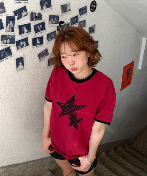AMOU(アモウ)の「Two Star Ringer T-shirts RED(Tシャツ/カットソー・レディース・その他・W/3/2)」の4枚目の写真