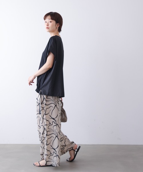 Bou Jeloud(ブージュルード)の「ドロストヘムタックプルオーバー(Tシャツ/カットソー・レディース・グレー/ブラック/レッド・FREE)」の9枚目の写真