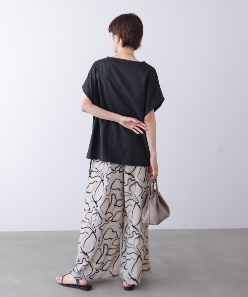 Bou Jeloud(ブージュルード)の「ドロストヘムタックプルオーバー(Tシャツ/カットソー・レディース・グレー/ブラック/レッド・FREE)」の12枚目の写真