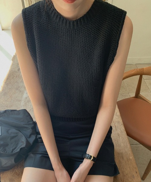 FLINEA(フリネア)の「ノースリーブニットトップス(Tシャツ/カットソー・レディース・ブラック/ベージュ・FREE)」の6枚目の写真