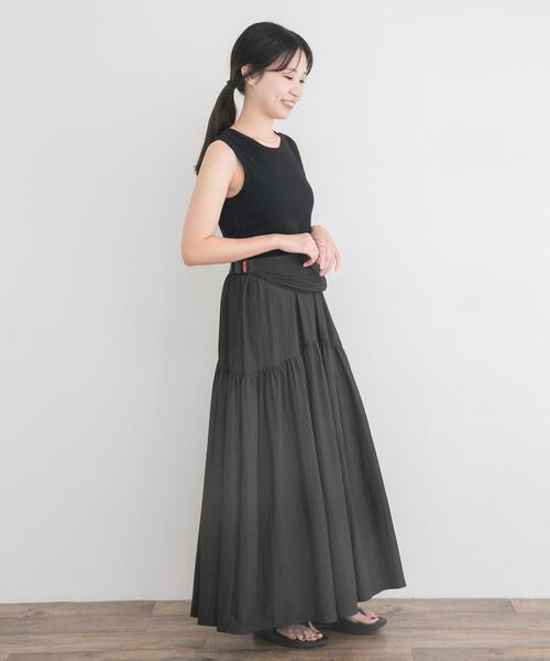 ITEMS URBANRESEARCH（アイテムズ アーバンリサーチ）の「ノースリーブドッキングワンピース（ワンピース・レディース・ベージュ/カーキ/ブラック・FREE）」の2枚目の写真