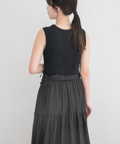 ITEMS URBANRESEARCH（アイテムズ アーバンリサーチ）の「ノースリーブドッキングワンピース（ワンピース・レディース・ベージュ/カーキ/ブラック・FREE）」の4枚目の写真