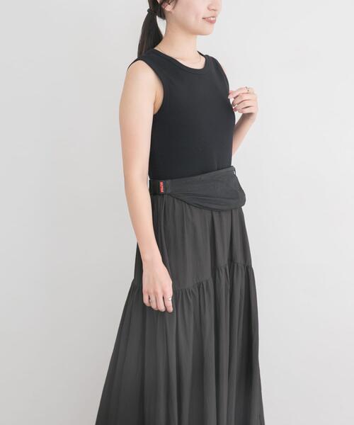 ITEMS URBANRESEARCH（アイテムズ アーバンリサーチ）の「ノースリーブドッキングワンピース（ワンピース・レディース・ベージュ/カーキ/ブラック・FREE）」の5枚目の写真