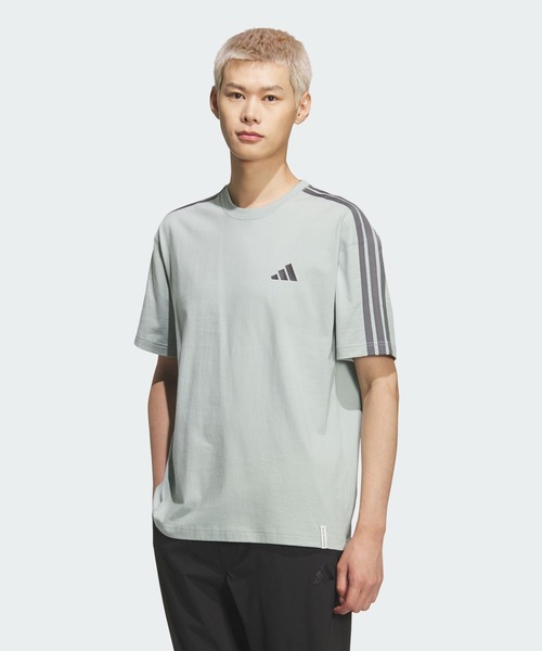 adidas(アディダス)の「エッセンシャルズ プラス ルーズフィット スリーストライプス シングルジャージー半袖Tシャツ / アディダス adidas(Tシャツ/カットソー・メンズ・グリーン・XX-LARGE/3XL/LARGE/MEDIUM/SMALL/X-LARGE/X-SMALL)」の1枚目の写真