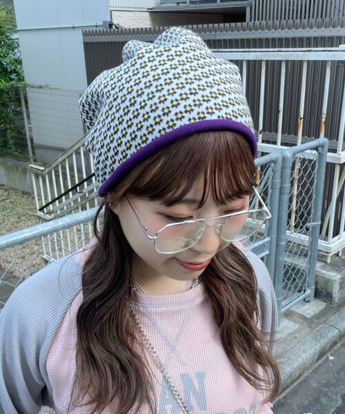 HELLO.SANFRANCISCO(ハローサンフランシスコ)の「【HELLO.SANFRANCISCO】花柄リブビーニー(ニットキャップ/ビーニー・レディース・グリーン/ブラック・ONE SIZE)」の4枚目の写真