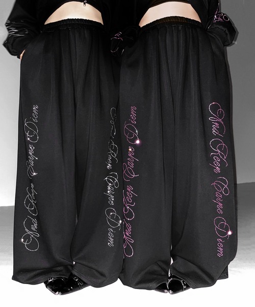 me+em select（ミームセレクト）の「【 セットアップ可能 】ラインストーンロゴワイドスウェットパンツ ／ Rhine stone logo wide sweatpants（スウェットパンツ・レディース・ブラック系1/ブラック・FREE）」の12枚目の写真