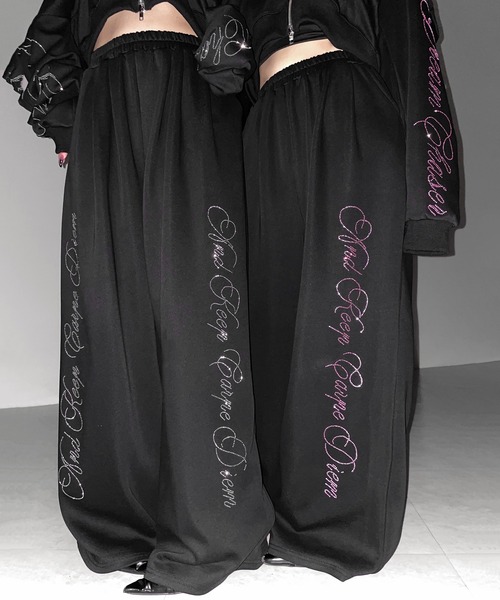 me+em select（ミームセレクト）の「【 セットアップ可能 】ラインストーンロゴワイドスウェットパンツ ／ Rhine stone logo wide sweatpants（スウェットパンツ・レディース・ブラック系1/ブラック・FREE）」の13枚目の写真