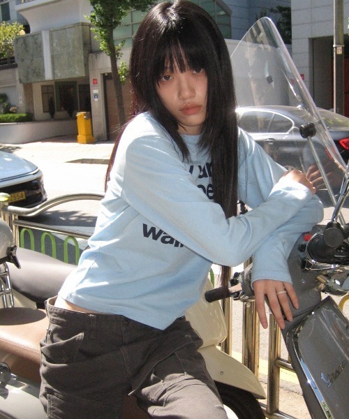 Openyard（オープンヤード）の「『Openyard/オープンヤード』MY YARD LONG SLEEVE TEE/MY YARD長袖Tシャツ（Tシャツ/カットソー・レディース・ホワイト/ライトブルー/イエロー/チャコールグレー・L/M/S）」の5枚目の写真