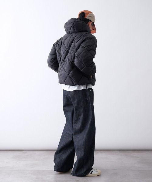 Perushu(ペルーシュ)の「Diamond Quilted Volume Puffer Hood Jacke/ダイヤキルト ボリューム パファーフードジャケット(ブルゾン・メンズ・ライトブルー/ブラック/カーキ/ベージュ・MEDIUM/SMALL/LARGE)」の11枚目の写真