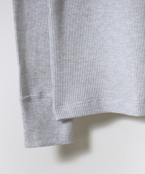 HANES（ヘインズ）の「Hanes/ヘインズ TH L S HENLY NECK T サーマルヘンリーネックロンT カジュアル きれいめ ワッフル メンズ レディース 2026秋冬 秋服（Tシャツ/カットソー・メンズ・ホワイト/ブラック/ヘザーグレー・S/M/L/XL）」の9枚目の写真