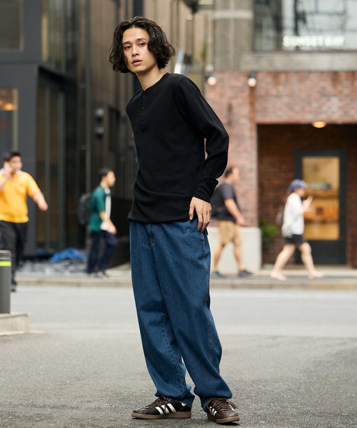 HANES（ヘインズ）の「Hanes/ヘインズ TH L S HENLY NECK T サーマルヘンリーネックロンT カジュアル きれいめ ワッフル メンズ レディース 2026秋冬 秋服（Tシャツ/カットソー・メンズ・ホワイト/ブラック/ヘザーグレー・S/M/L/XL）」の12枚目の写真