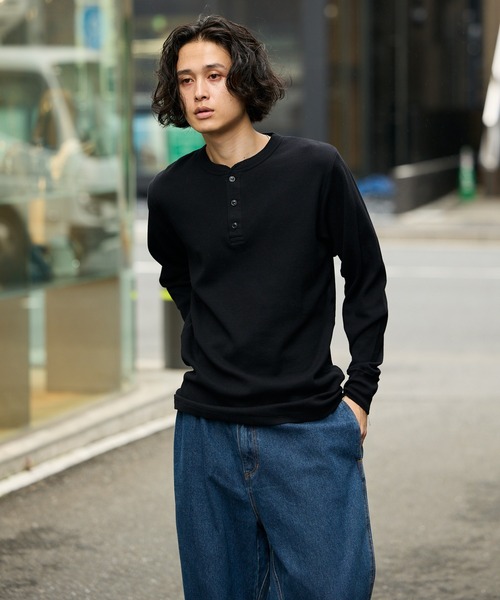 HANES（ヘインズ）の「Hanes/ヘインズ TH L S HENLY NECK T サーマルヘンリーネックロンT カジュアル きれいめ ワッフル メンズ レディース 2026秋冬 秋服（Tシャツ/カットソー・メンズ・ホワイト/ブラック/ヘザーグレー・S/M/L/XL）」の22枚目の写真