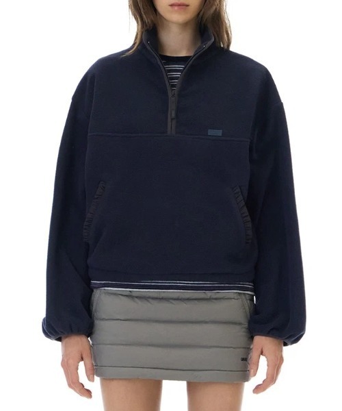 GRVRGROVE（グローブ）の「HAILEY FLEECE HALF ZIP-UP（スウェット・レディース・チャコール/ベージュ/ネイビー・フリー）」の3枚目の写真
