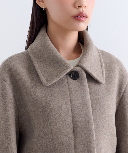 MUSINSA STANDARD WOMAN（ムシンサスタンダードウーマン）の「ウィメンズウールブレンドフェイクシアリングカラーショートコート[トープ]（チェスターコート・レディース・その他・M/L）」の3枚目の写真
