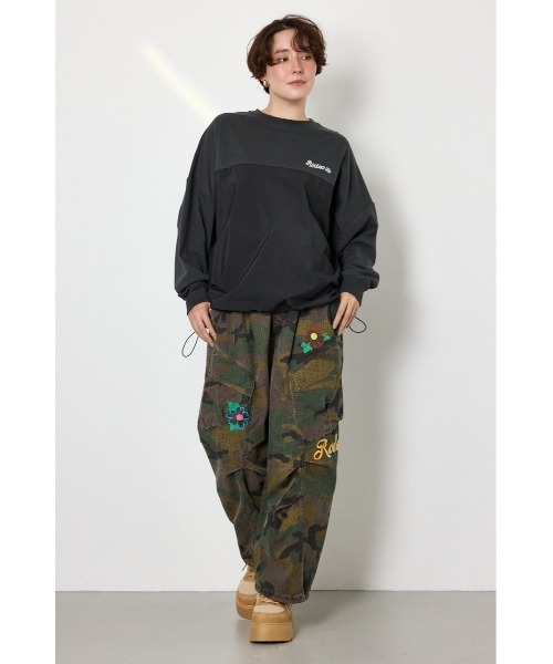 RODEO CROWNS WIDE BOWL(ロデオクラウンズワイドボウル)の「布帛切替ロゴロングTシャツ(Tシャツ/カットソー・レディース・ネイビー/チャコールグレー/オフホワイト・FREE)」の20枚目の写真