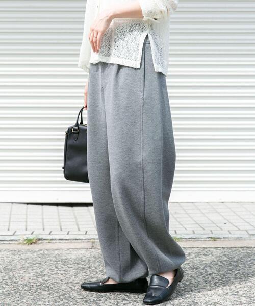 ITEMS URBANRESEARCH（アイテムズ アーバンリサーチ）の「ダンボールバレルパンツ（その他パンツ・レディース・グレー/ブラック・FREE）」の8枚目の写真