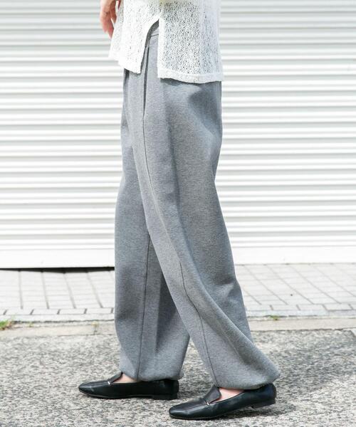 ITEMS URBANRESEARCH（アイテムズ アーバンリサーチ）の「ダンボールバレルパンツ（その他パンツ・レディース・グレー/ブラック・FREE）」の9枚目の写真