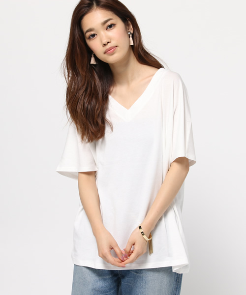 MOUSSY(マウジー)の「ERI LOOSE TSJ(Tシャツ/カットソー・レディース・ホワイト系その他/ホワイト/ピンク/ライトブラック/カーキ/ボルドー・FREE)」の8枚目の写真
